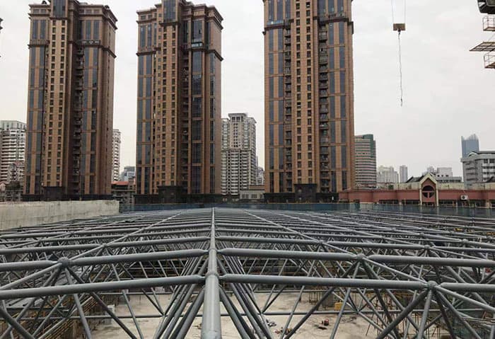 广汉螺栓球网架结构